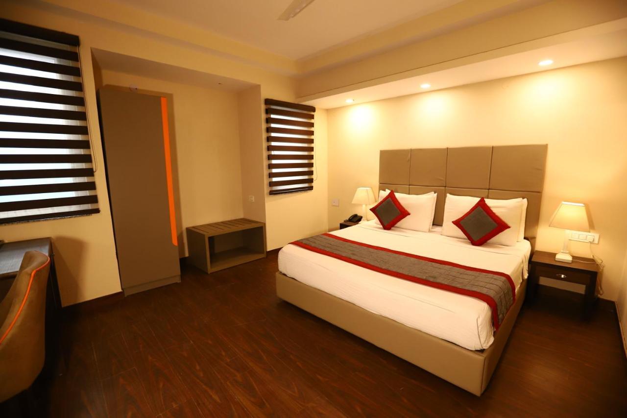 Hotel Azulo Inn Bhikaji Cama Place Delhi - Couple Friendly Local Ids Accepted Nueva Delhi Exterior foto