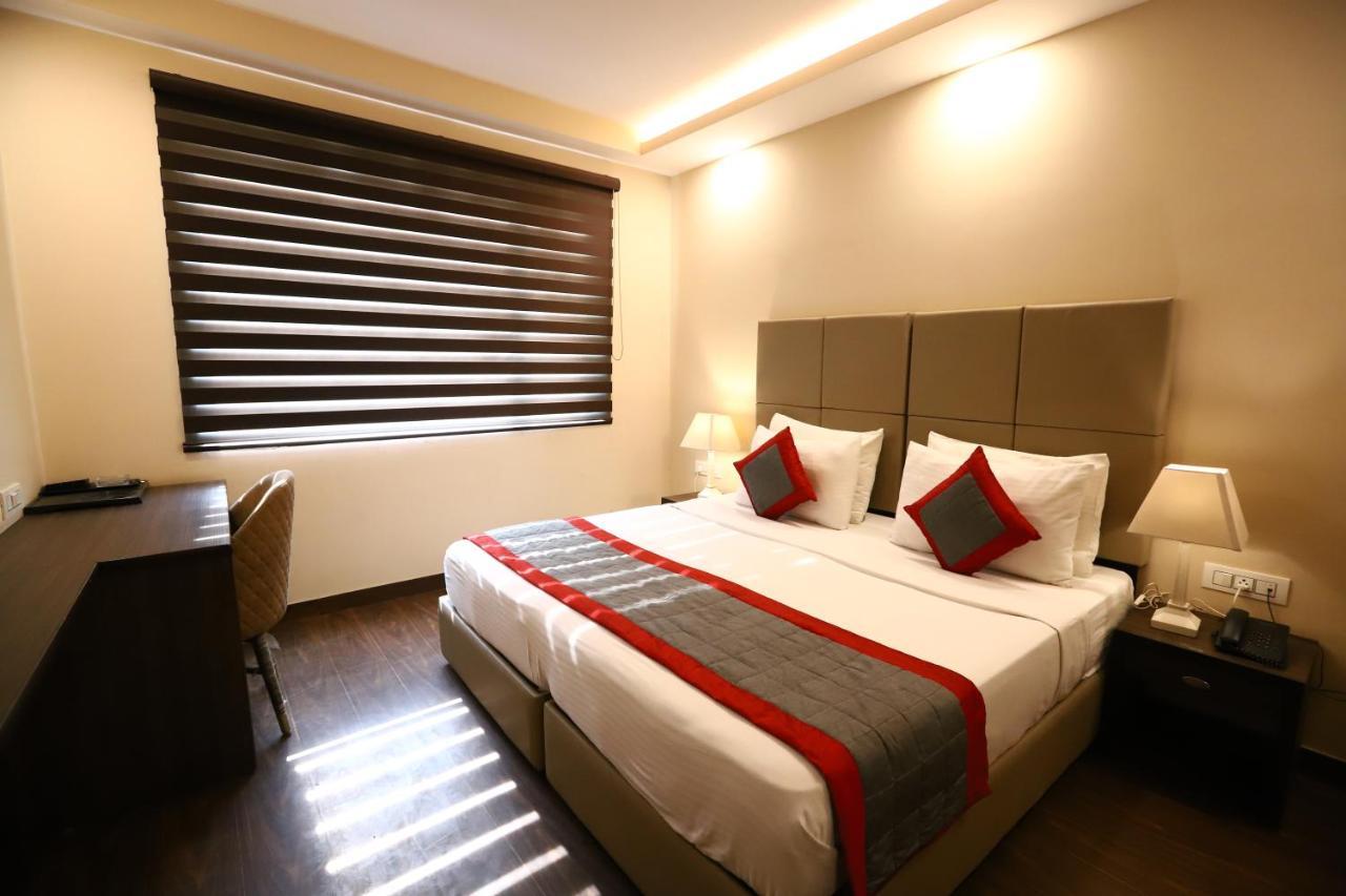 Hotel Azulo Inn Bhikaji Cama Place Delhi - Couple Friendly Local Ids Accepted Nueva Delhi Exterior foto