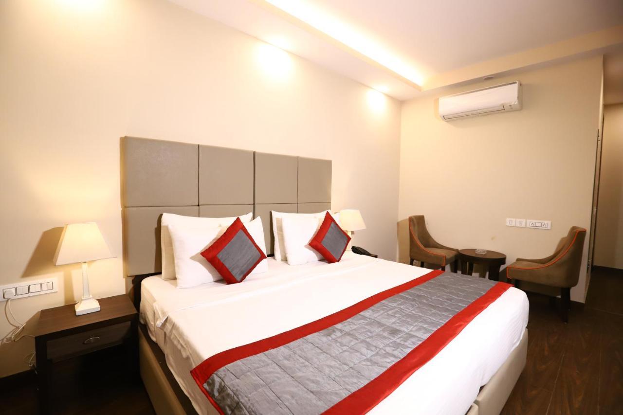 Hotel Azulo Inn Bhikaji Cama Place Delhi - Couple Friendly Local Ids Accepted Nueva Delhi Exterior foto